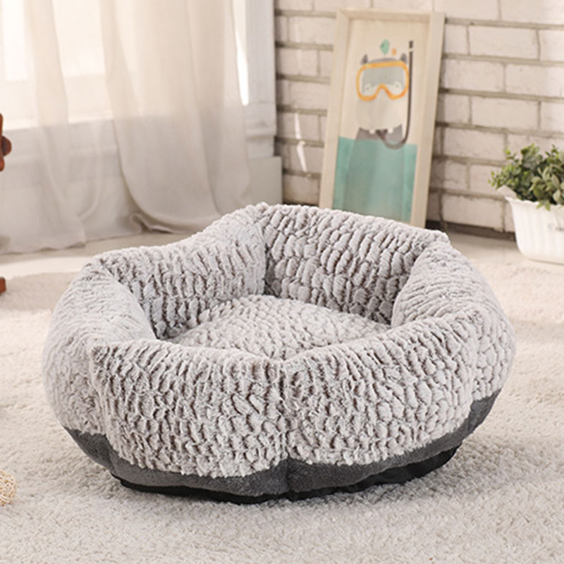 TD Luxury Petal Pet Plush Calming Bed Dog TD Luxury Petal Pet Plush Calming Bed - Image 3