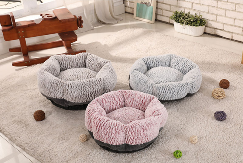 TD Luxury Petal Pet Plush Calming Bed Dog TD Luxury Petal Pet Plush Calming Bed