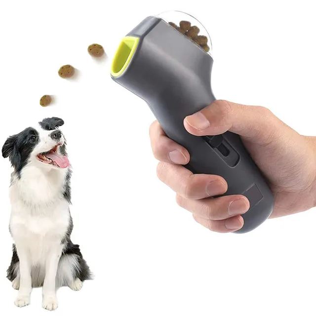TD Interactive Pet Snack Launcher Dog TD Interactive Pet Snack Launcher